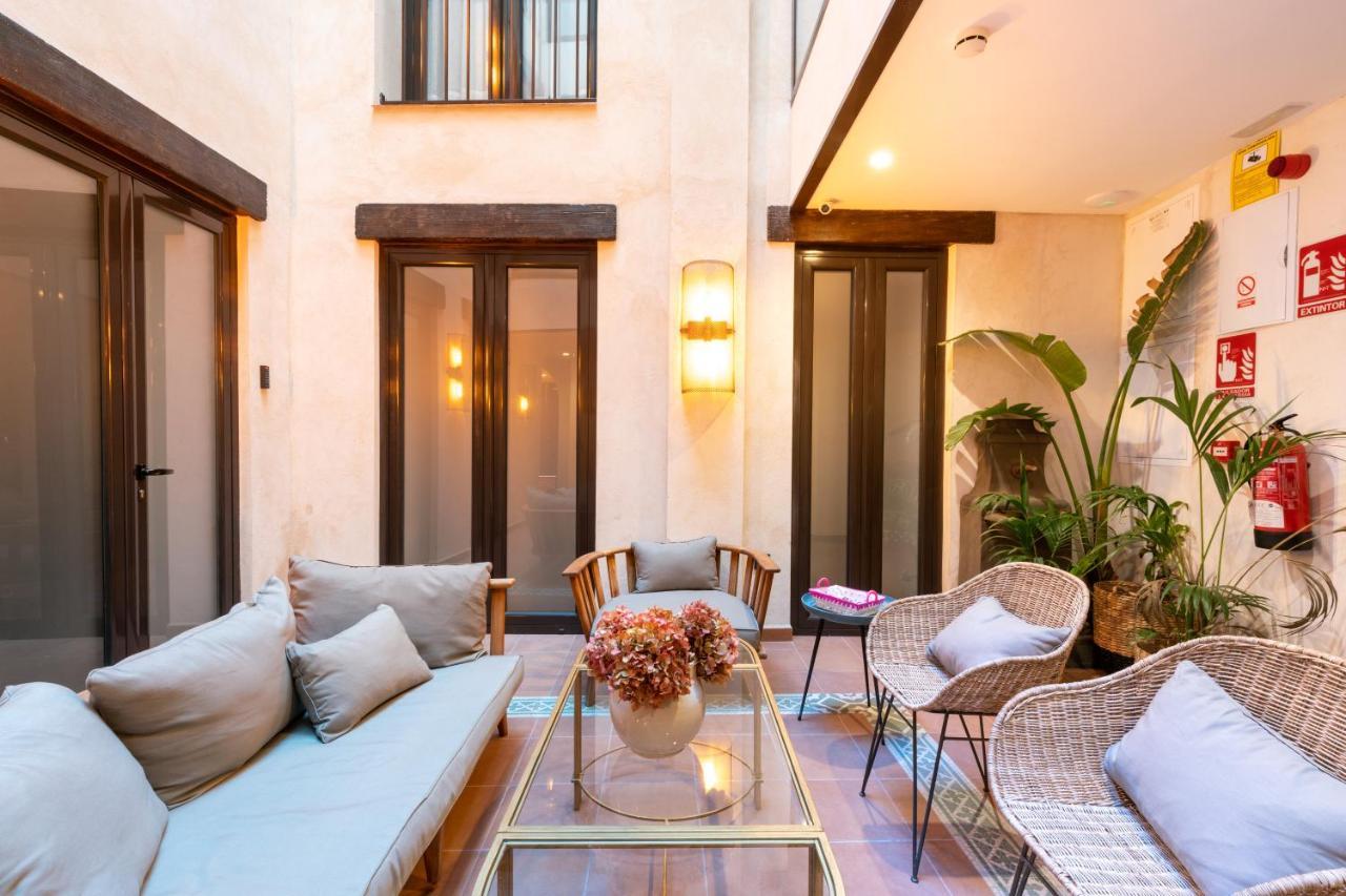 Suites San Pablo Seville Exterior photo